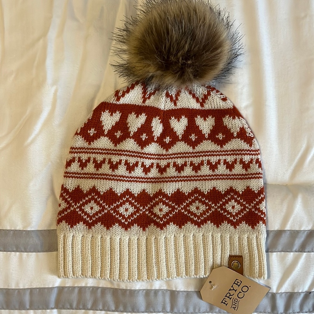 4/$25⭐️ New Pom Pom beanie